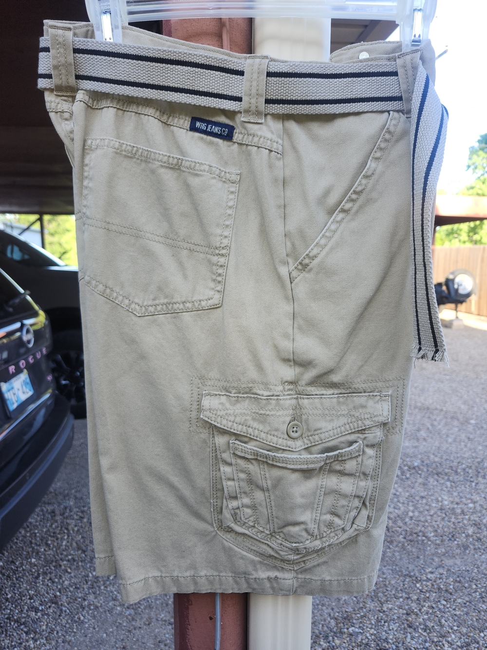 Wrangler Tan Cargo Shorts with Striped Belt